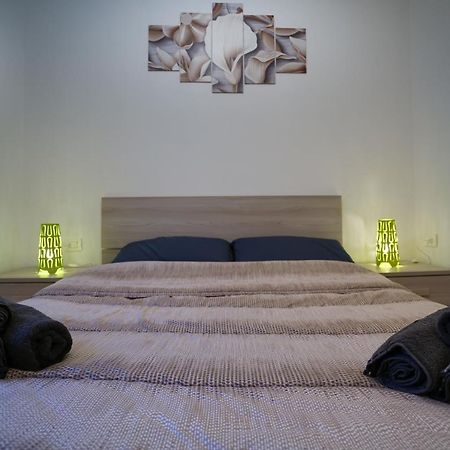 Fast Wifi E Netflix -- Centro Di Rho Vicino Stazione Apartment Exterior photo