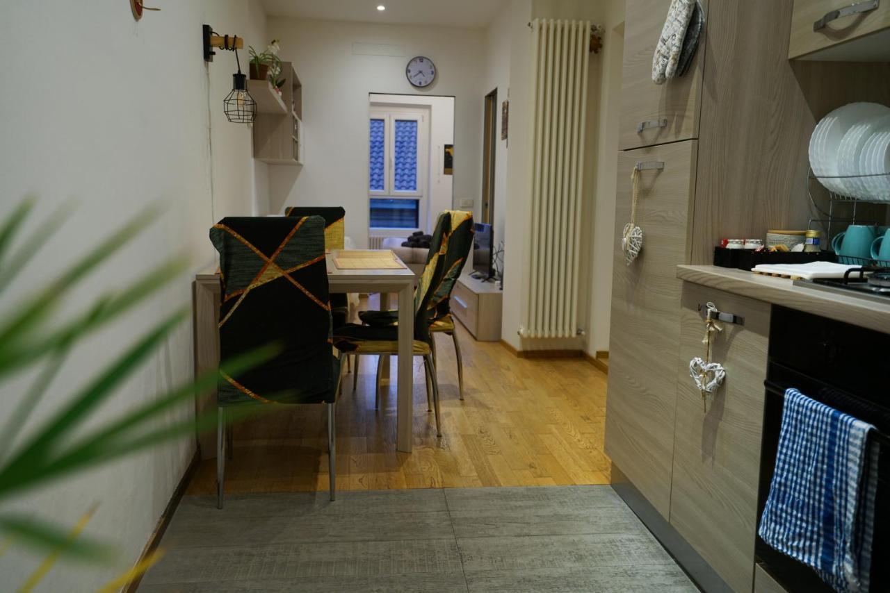Fast Wifi E Netflix -- Centro Di Rho Vicino Stazione Apartment Exterior photo